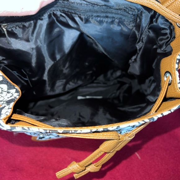 Stone Mountain Black and White Quilted Backpack**NEW W/TAGS** - Picture 7 of 9